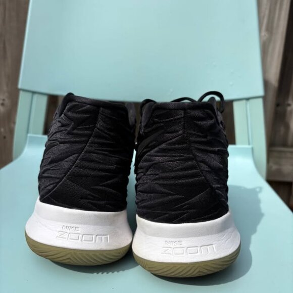 Nike Kyrie 3 "Black Multi" - Picture 4 of 6